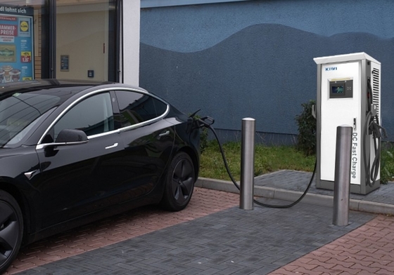 150kW 전기 상업용 EV 충전 스테이션 DC EV 충전기 스파일 CCS2 타입2 Ocpp1.6