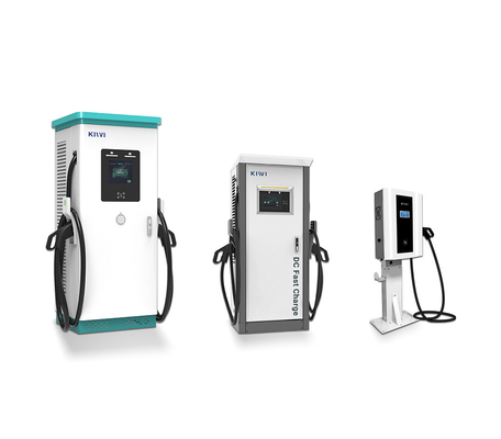 CCS 타입 2 CHAdeMO 인터페이스가 있는 야외 공공 EV 충전소