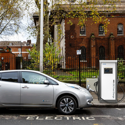 바닥에 서있는 가정용 DC 충전기 EV 60KW 1000V 3 핀 CCS2 BYD에 적용합니다 Han EV Qin Song