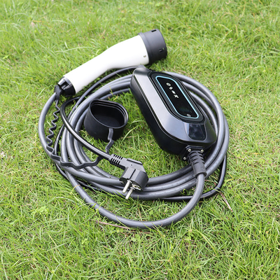 16A 출력 전류 SAE J1772 연결기 테슬라 모델 3.5KW 7KW EV 충전 스테이션