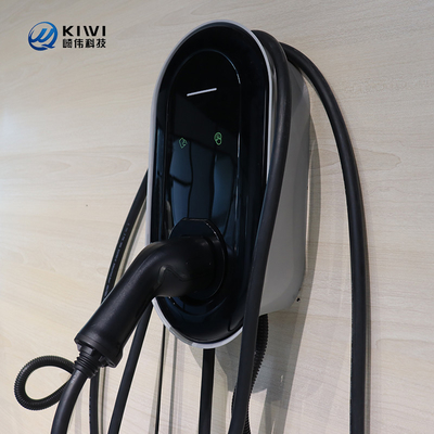 7-11KW RFID 시작 및 포인트에서 포인트 통신을 위한 벽에 장착된 EV 충전기 상자
