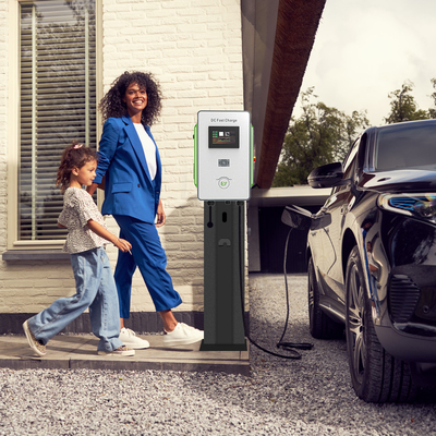 전기 자동차 충전 스파일 OEM 레벨 3 벽에 장착 30kW DC 빠른 충전기 CCS1 CCS2 GB/T