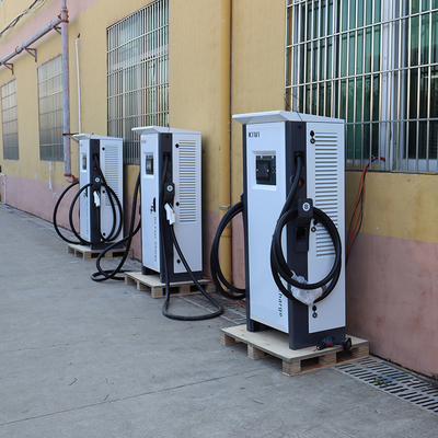 150-160kW 레벨 3 EV 충전 덩어리 플러그 및 플러그 온도 감지 장치로 충전
